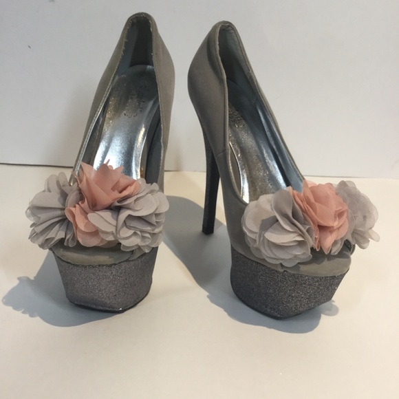 Charlotte Russe Grey-and Pink flowers , - Picture 10 of 12